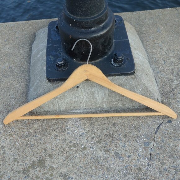 Vintage Chateau Frontenac Wood Hanger - Picture 5 of 11